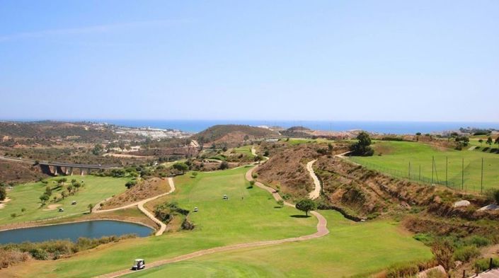 Image No.24-3 Bed Apartment for sale