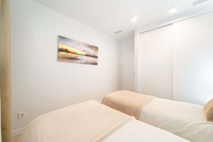 Image No.13-2 Bed Apartment for sale