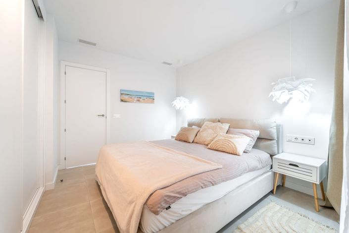 Image No.15-2 Bed Apartment for sale