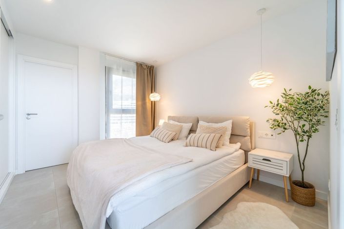 Image No.28-2 Bed Apartment for sale