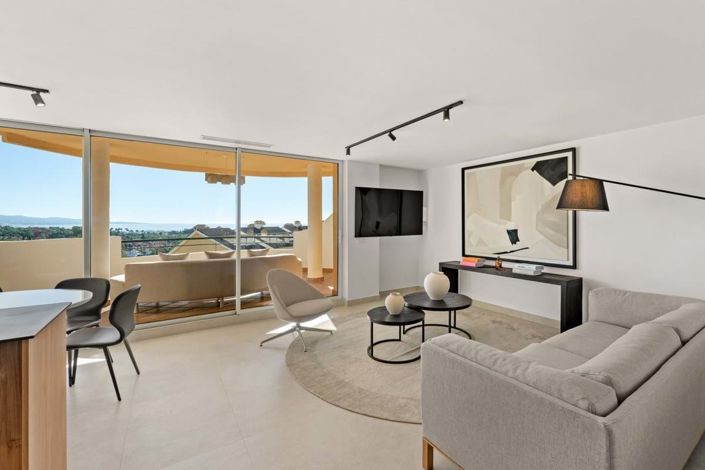 Image No.4-3 Bed Property for sale