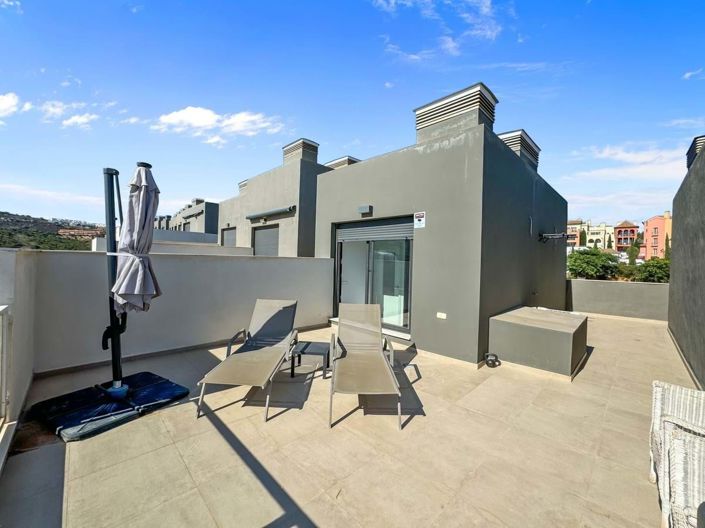 Image No.35-4 Bed Townhouse for sale