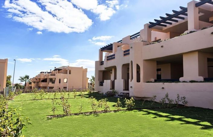 Image No.79-2 Bed Apartment for sale