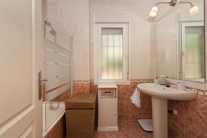 Image No.14-3 Bed Villa for sale