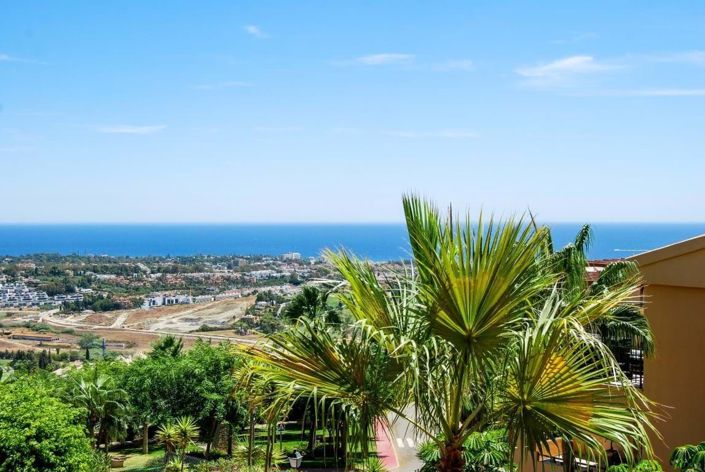 Image No.18-3 Bed Apartment for sale