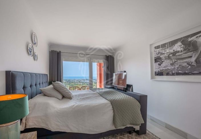 Image No.16-4 Bed Property for sale