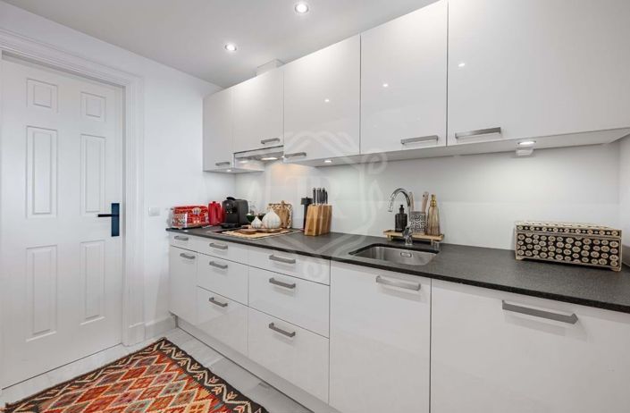 Image No.24-4 Bed Property for sale