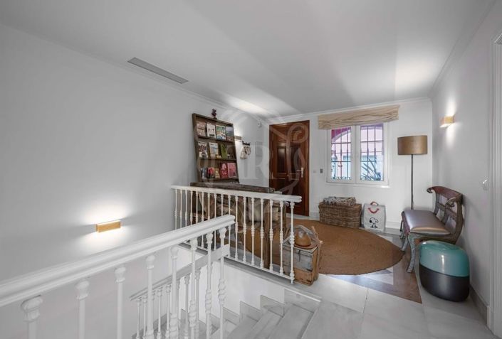 Image No.25-4 Bed Property for sale