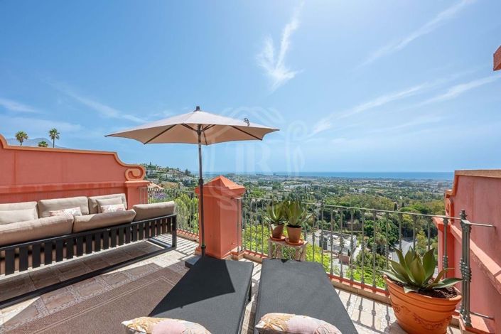 Image No.32-4 Bed Property for sale