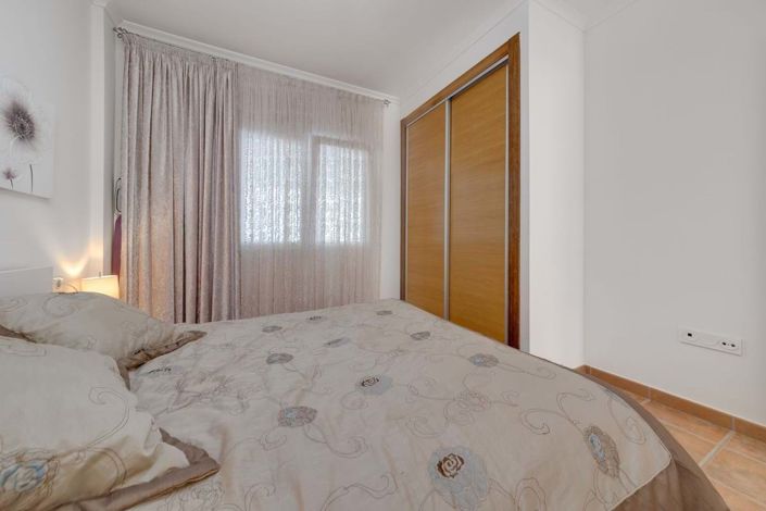 Image No.24-2 Bed Bungalow for sale