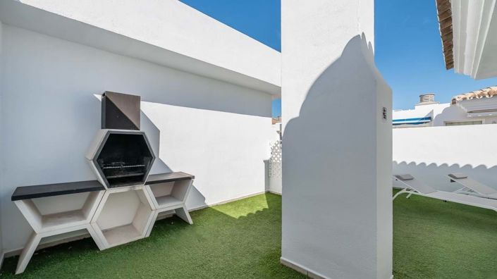 Image No.18-3 Bed Apartment for sale