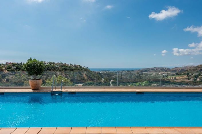 Image No.22-3 Bed Property for sale