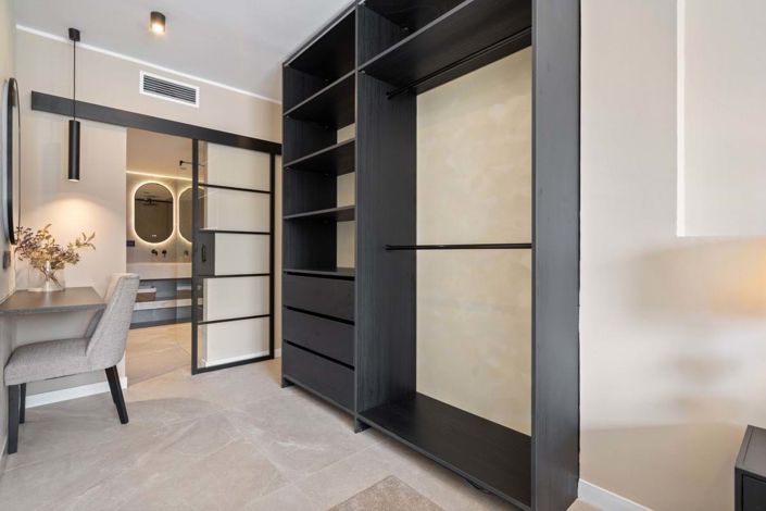 Image No.17-4 Bed Apartment for sale