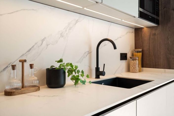 Image No.25-4 Bed Apartment for sale