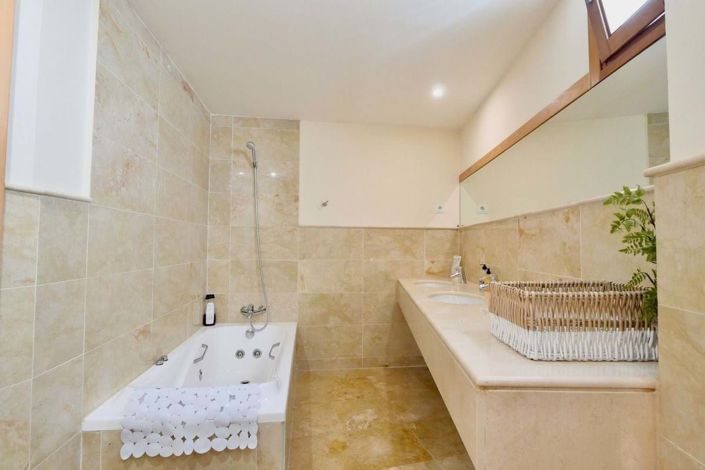 Image No.30-3 Bed Penthouse for sale