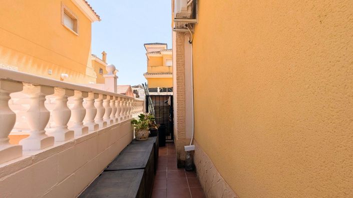 Image No.11-2 Bed Villa for sale