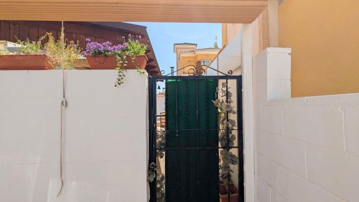 Image No.13-2 Bed Villa for sale