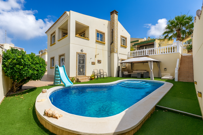Image No.1-3 Bed Villa for sale