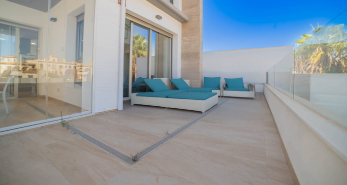 Image No.3-Villa de 4 chambres à vendre à Villamartin