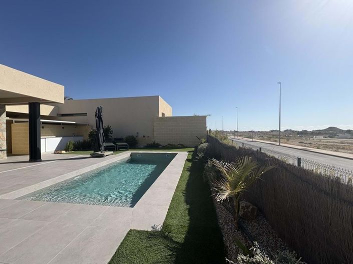 Image No.38-2 Bed Apartment for sale