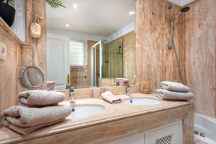 Image No.8-4 Bed Apartment for sale