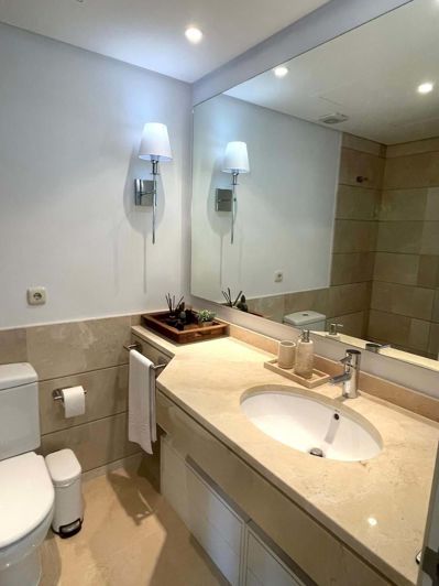 Image No.18-3 Bed Apartment for sale