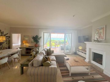 1447-627437-78d1f4f8b6655591b02d22fabb36a692d