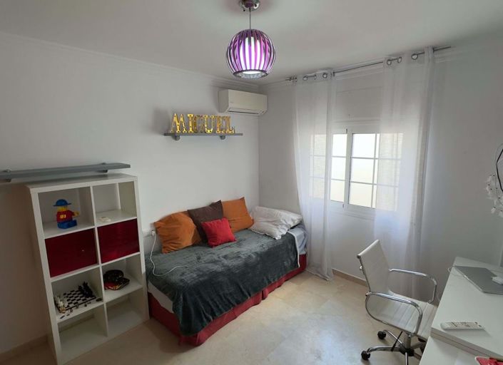 Image No.28-5 Bed Villa for sale