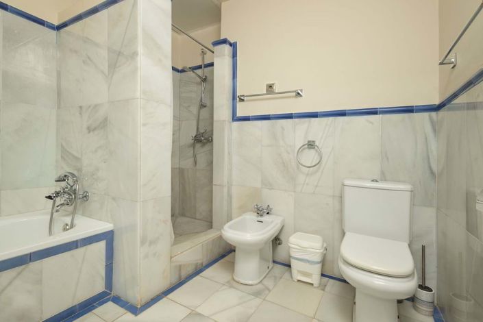 Image No.21-2 Bed Apartment for sale