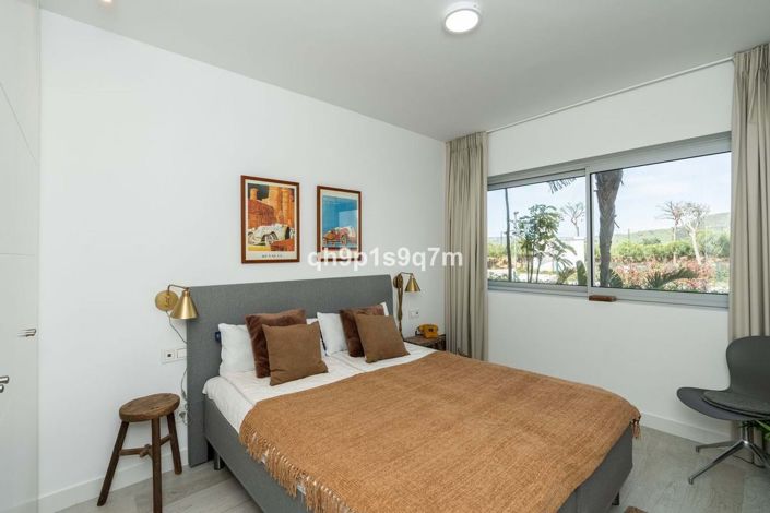 Image No.13-3 Bed Apartment for sale