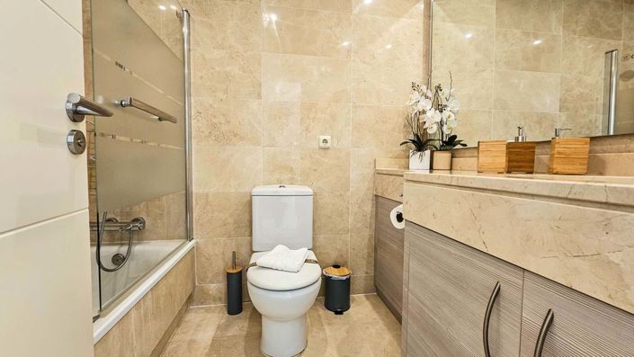 Image No.5-2 Bed Apartment for sale