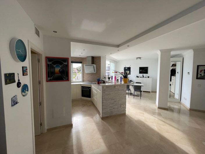 Image No.12-3 Bed Apartment for sale