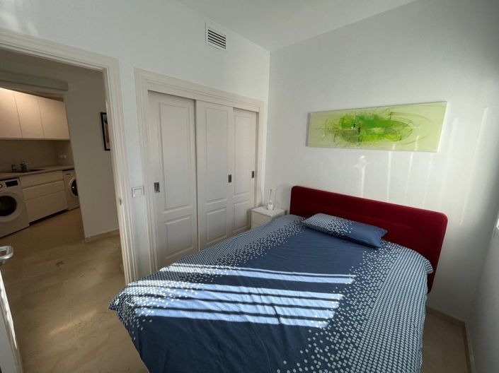 Image No.25-3 Bed Apartment for sale