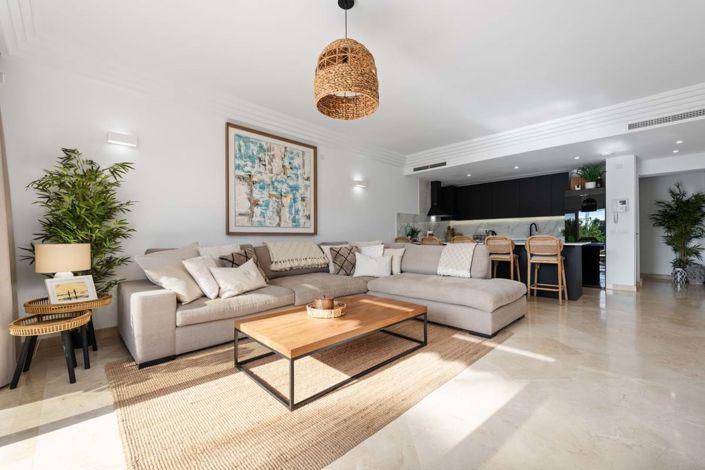 Image No.21-3 Bed Apartment for sale