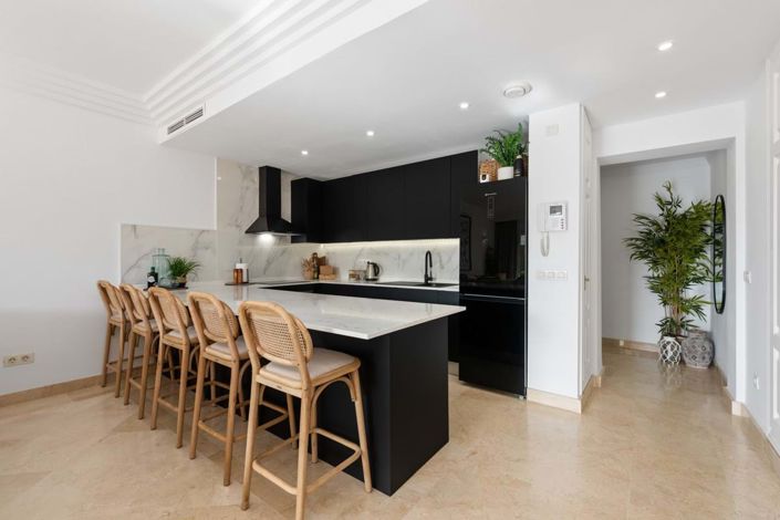 Image No.23-3 Bed Apartment for sale