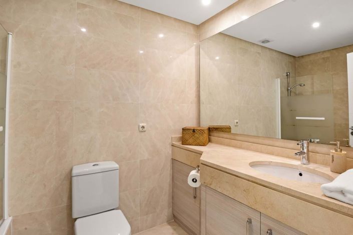 Image No.22-2 Bed Apartment for sale