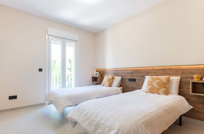 Image No.21-Maison de ville de 4 chambres à vendre à Estepona