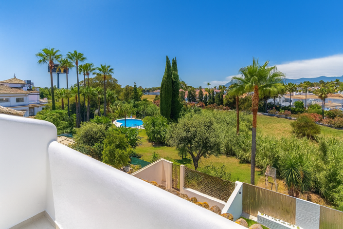 Image No.3-4 Bed Townhouse for sale