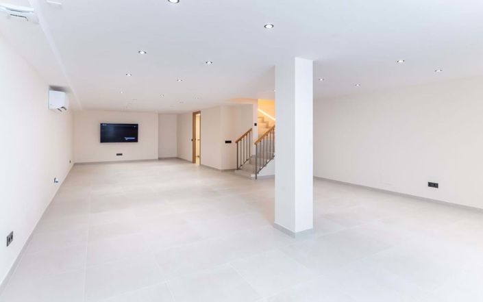 Image No.35-Maison de ville de 4 chambres à vendre à Estepona