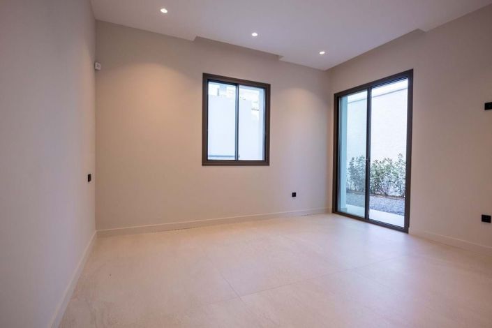 Image No.14-Villa de 4 chambres à vendre à Estepona