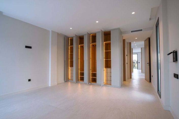 Image No.18-Villa de 4 chambres à vendre à Estepona