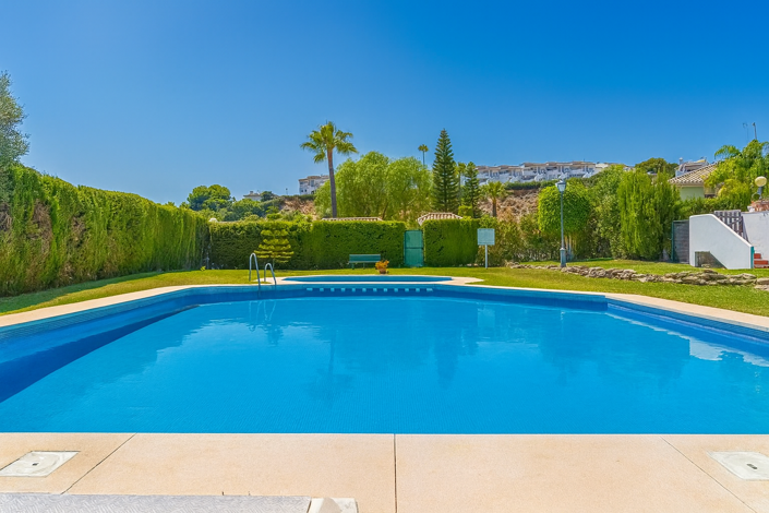 Image No.2-5 Bed Semi-Detached for sale