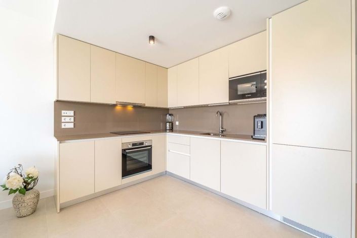 Image No.6-3 Bed Apartment for sale