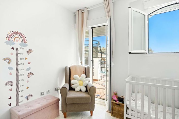 Image No.27-3 Bed Townhouse for sale