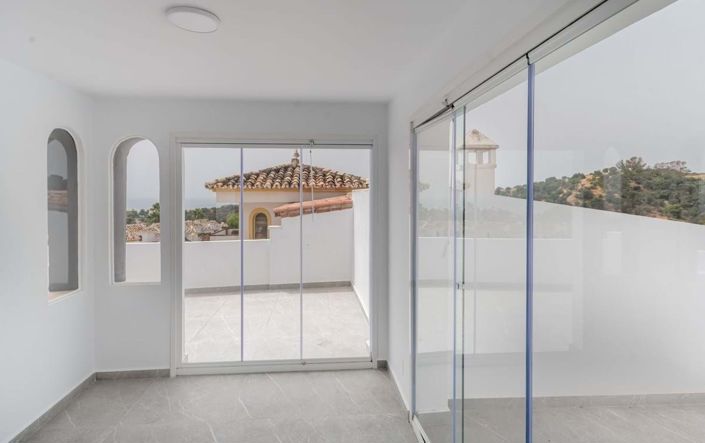 Image No.19-3 Bed Townhouse for sale