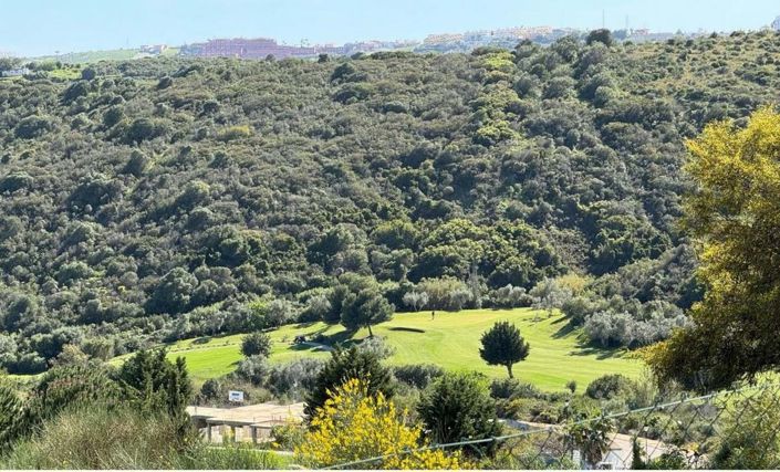 Image No.28-2 Bed Apartment for sale