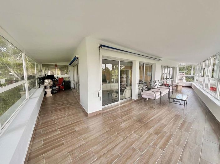 Image No.18-3 Bed Villa for sale