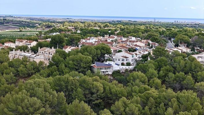 Image No.2-3 Bed Villa for sale