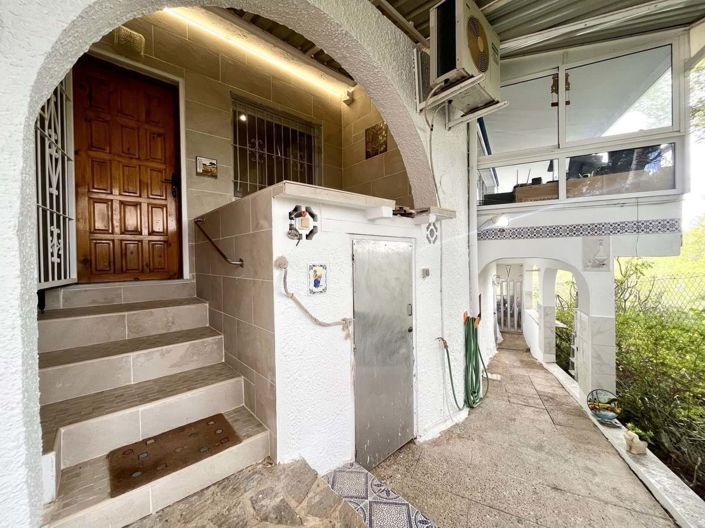 Image No.22-3 Bed Villa for sale