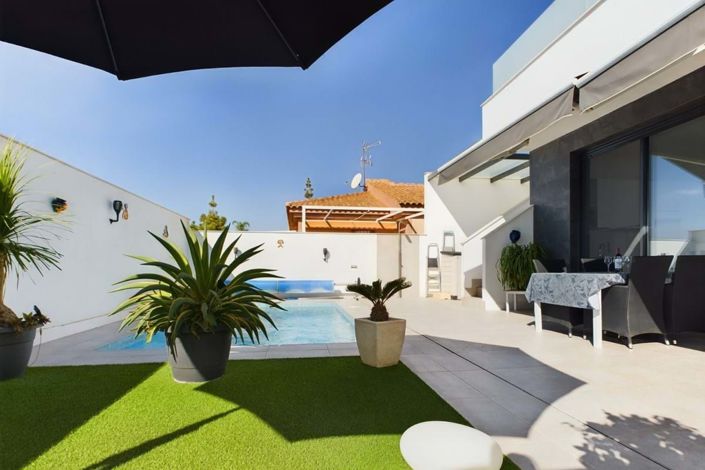 Image No.11-3 Bed Villa for sale